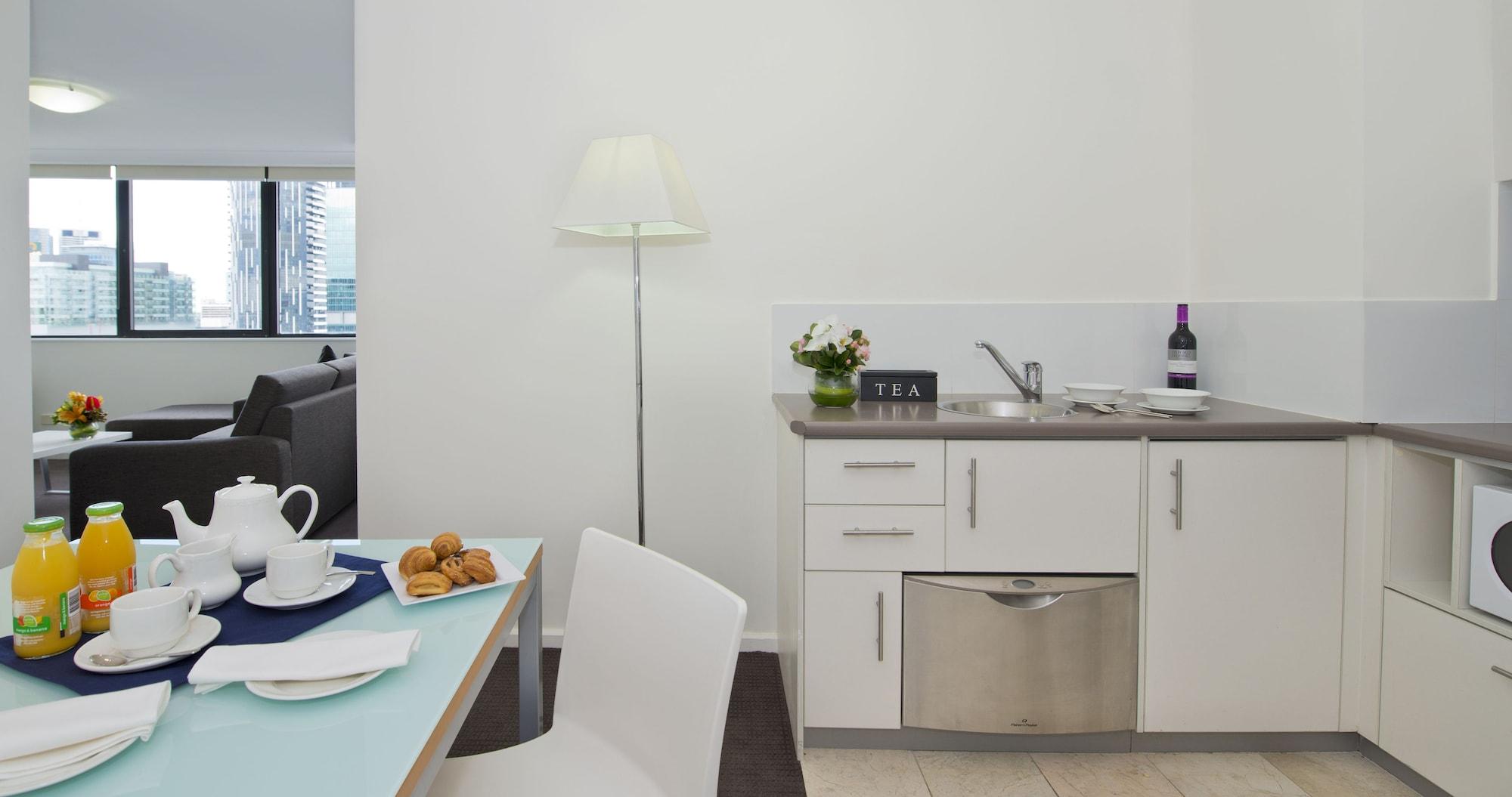 Park Regis North Quay Aparthotel 4*